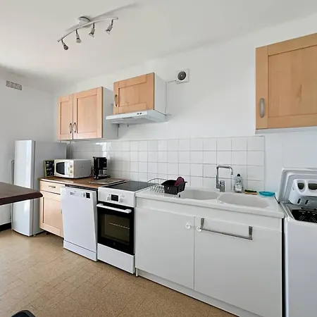 F3 A Palavas, En Bord De Mer, Pour 4 Personnes Avec Grande Terrasse - Fr-1-559-31 Palavas-les-Flots